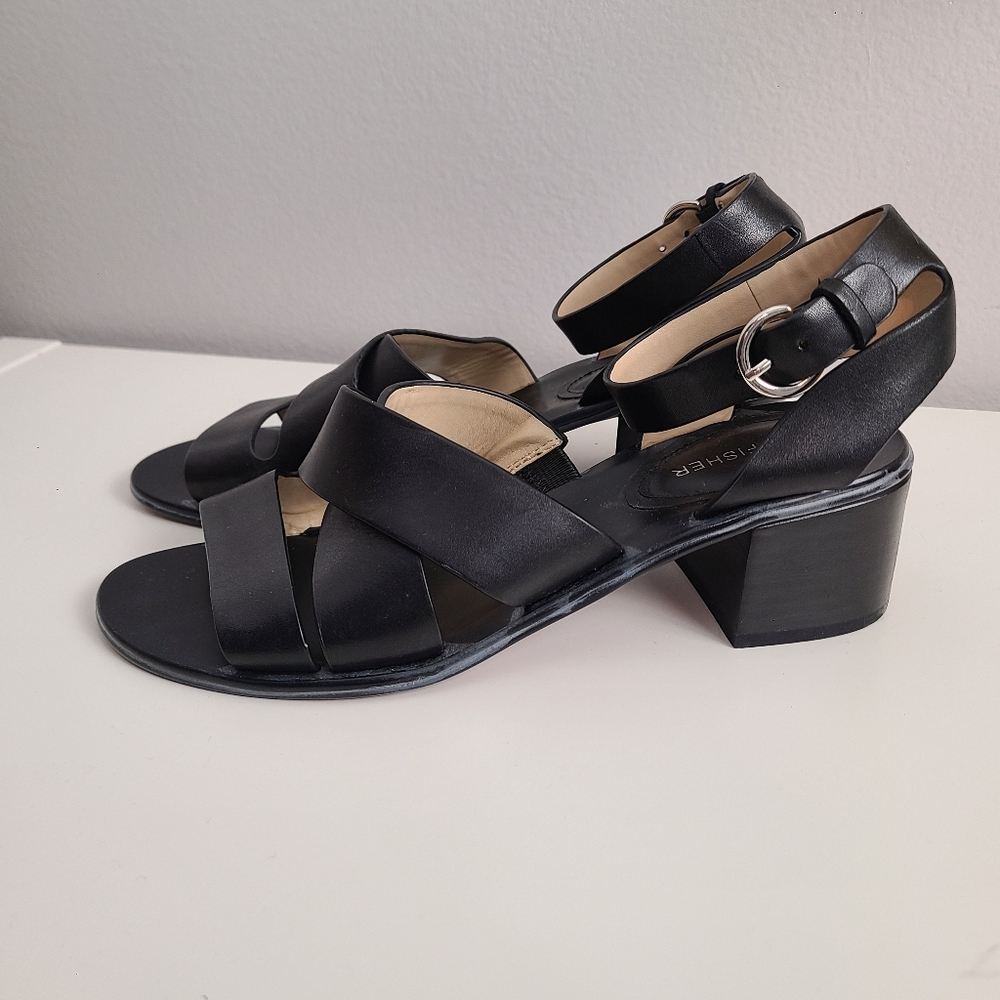Marc Fisher Omela Classic Minimal Black Padded 2" Heeled Ankle-strap Sandal 7.5